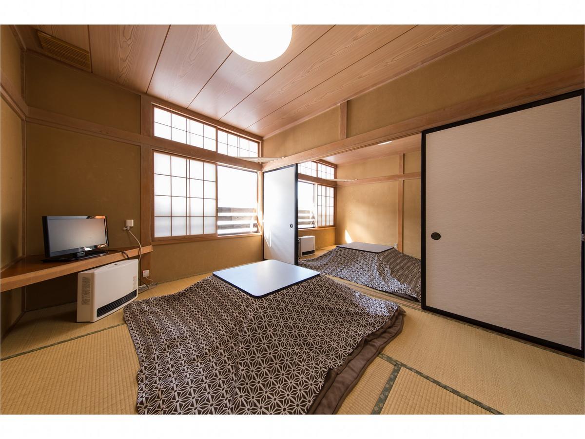 Lodge Uenohara Yamanoie ميناكامي المظهر الخارجي الصورة